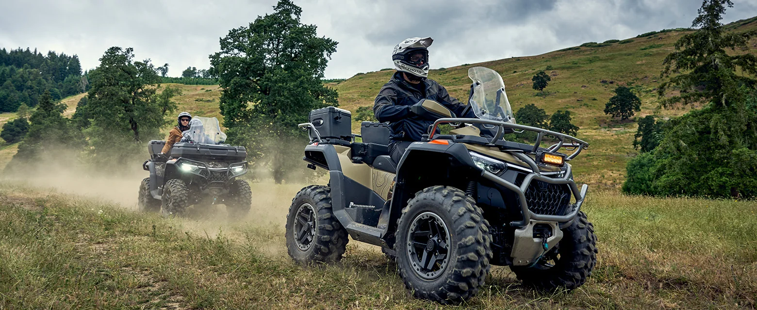 CFMOTO CFORCE 1000 OVERLAND: fotografía oficial (en marcha)