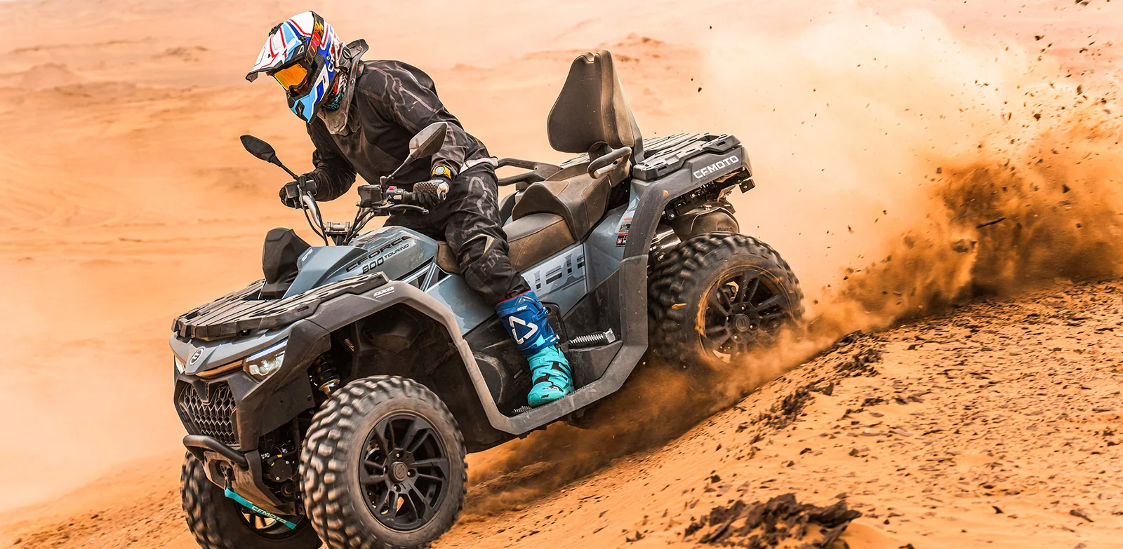 CFMOTO CFORCE 850 TOURING: fotografía oficial (en marcha)