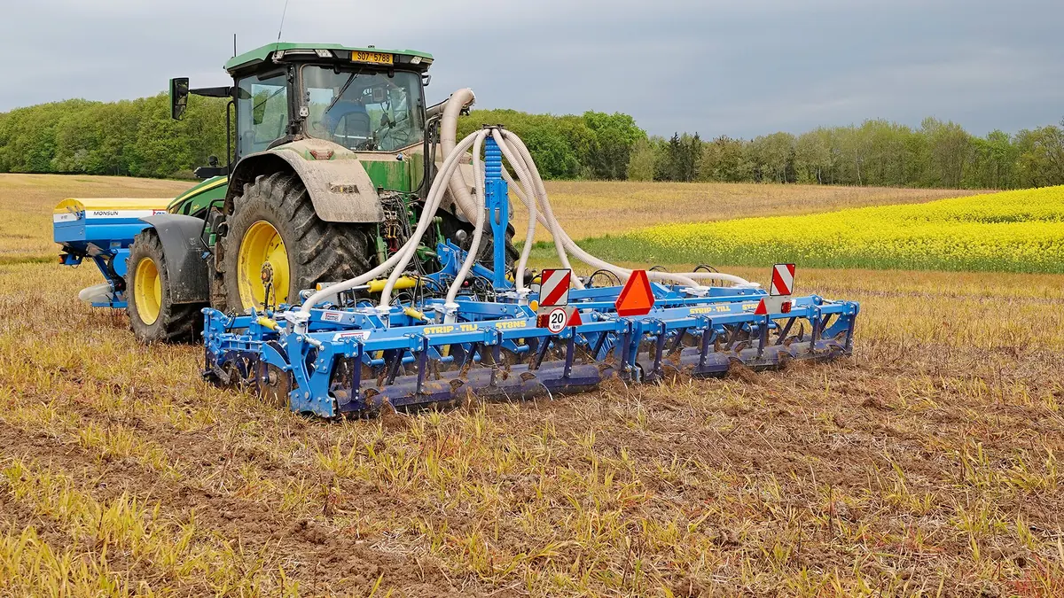 Farmet STRIP-TILL: fotografía oficial del fabricante