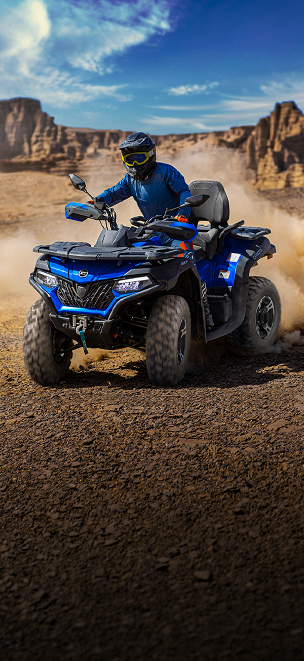 CFORCE 625 TOURING · imagen oficial del modelo