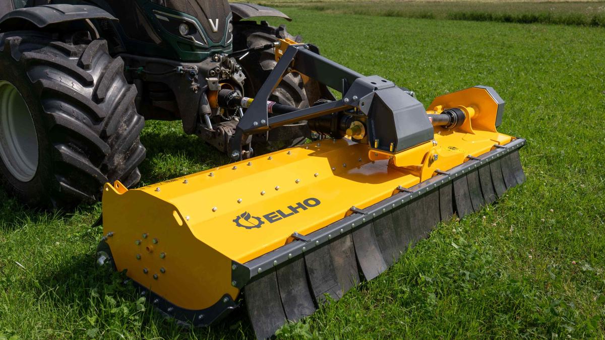 Imagen compartida por el fabricante entre GreenChopper 2800 F, GreenChopper 3200 F. Equipamiento según versión.