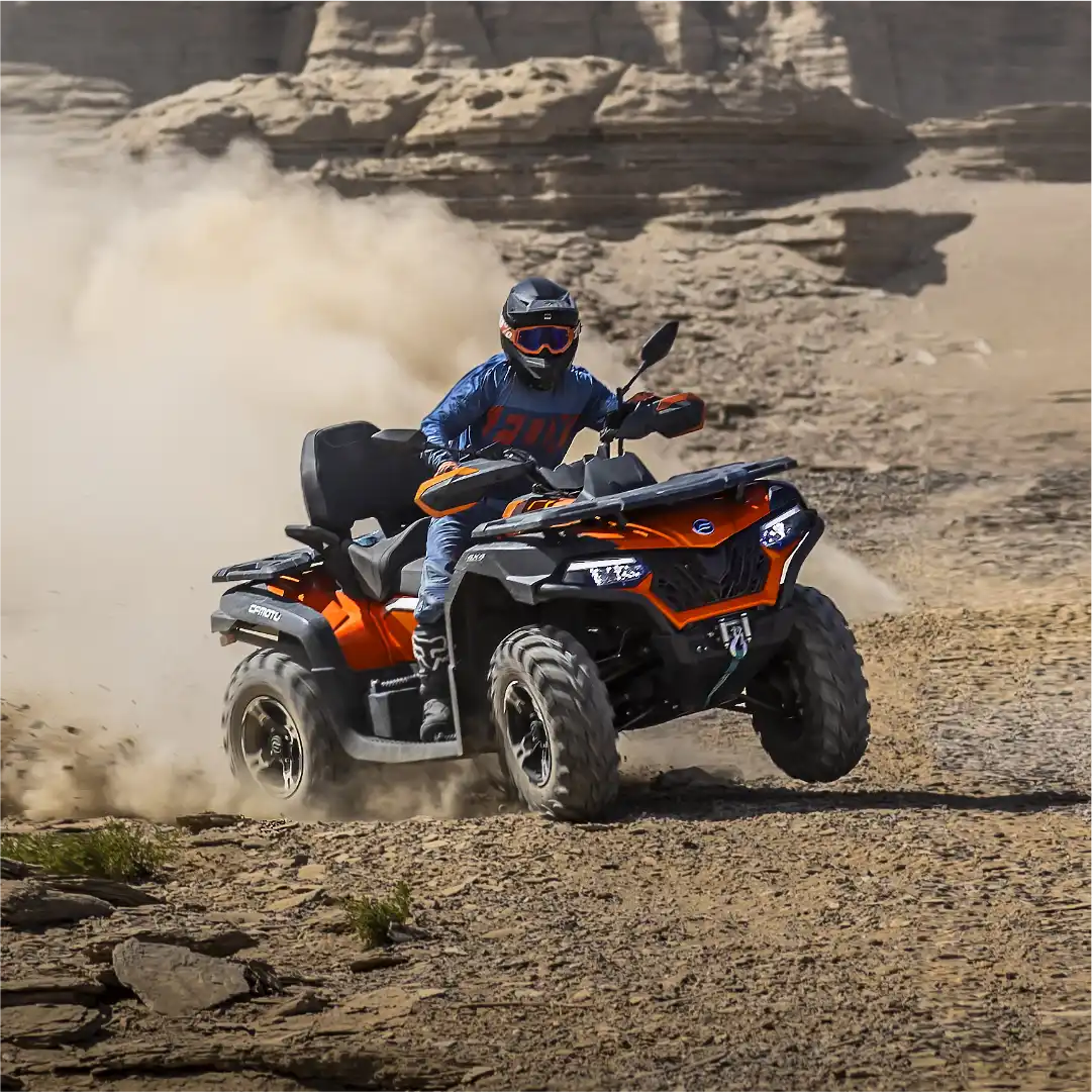 CFORCE 625 TOURING · imagen oficial del modelo